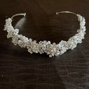 Vintage David’s Bridal Tiara with Crystal, Pearls and Rhinestones (2021)